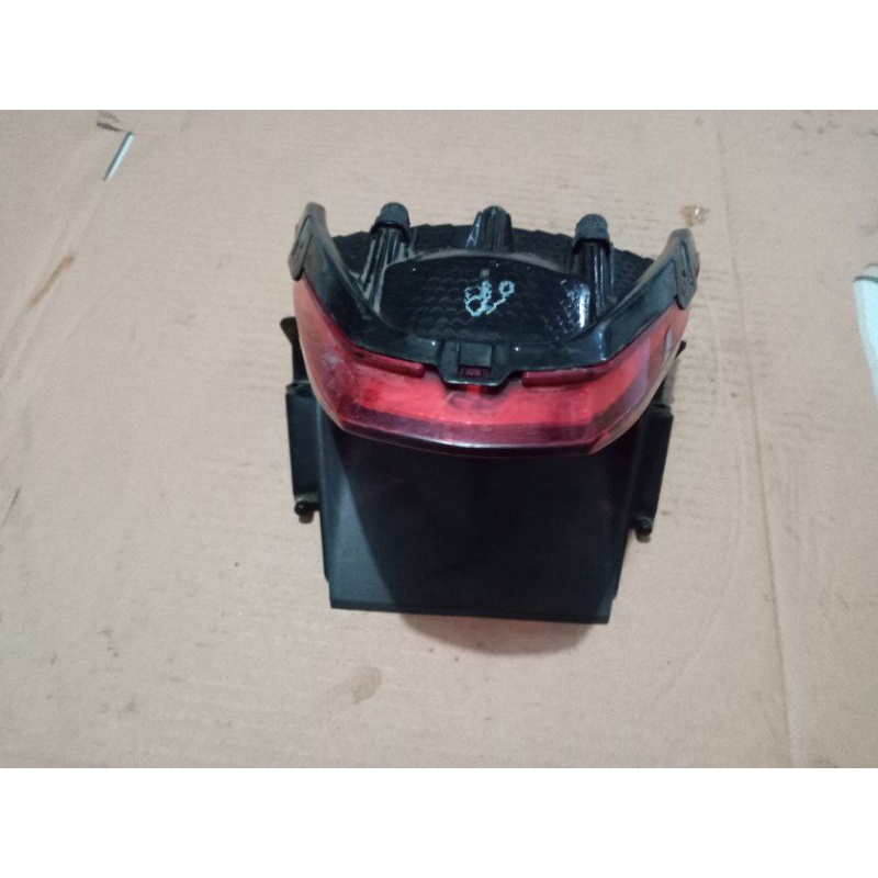 stoplamp lampu rem belakang hinda cbr 150 old cbr 250 cbu