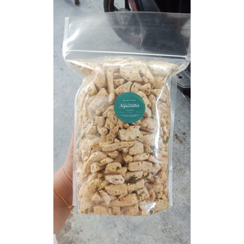 

Basreng pedas daun jeruk 550gr
