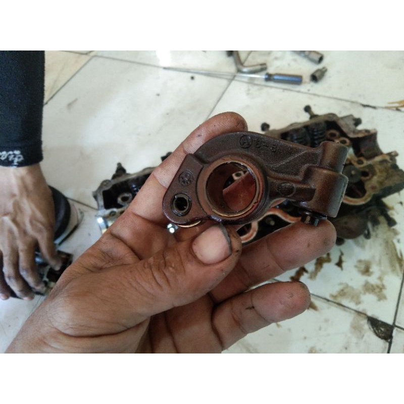 ROCKER ARM+HLA HYUNDAI ACCENT VERNA GETZ
