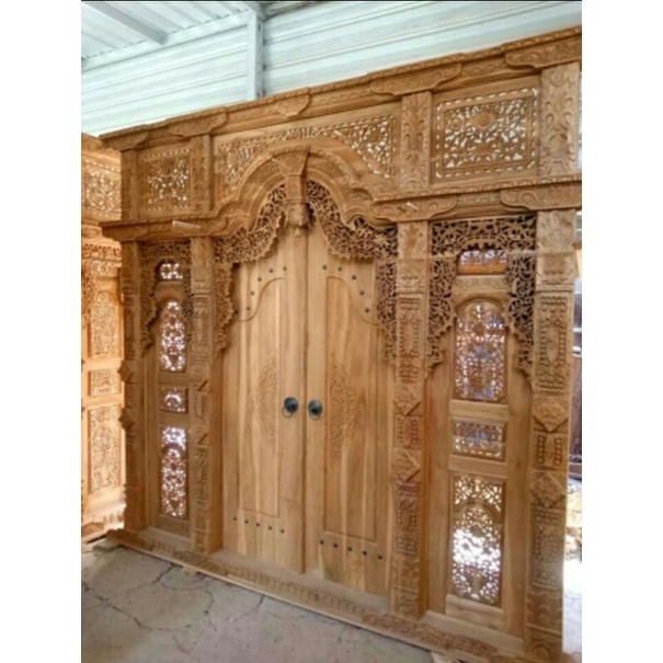 Pintu gebyok ukir jati asli jepara//Pintu gebyok ukir L 300 x270 T