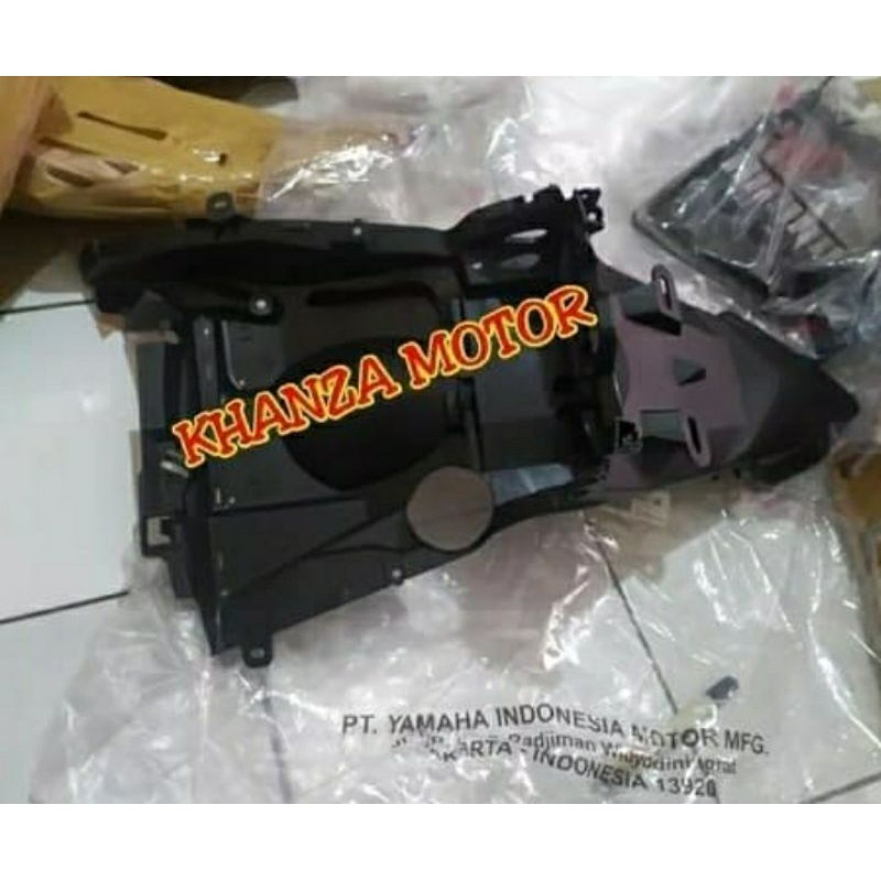 Spakbor belakang yamaha Xride 125 original