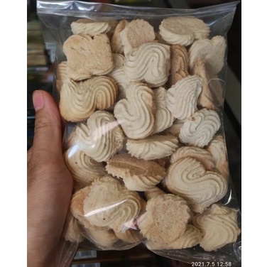 

Camilan Roti Semprit Putih / Roti Es murah isi 250 gr