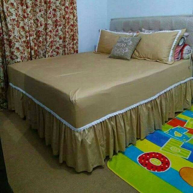 Sprei rempel / rimpel / rumbai polos katun minyak pakai renda katun