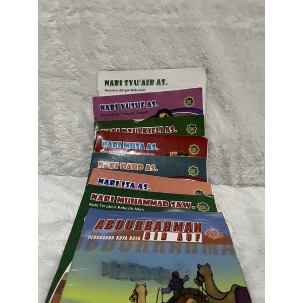 Bundling 8pcs buku bacaan anak muslim preloved