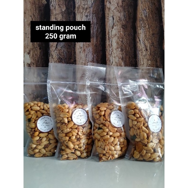 

Toko Aiah28 Kacang Bawang 250 gram ( standing pouch)