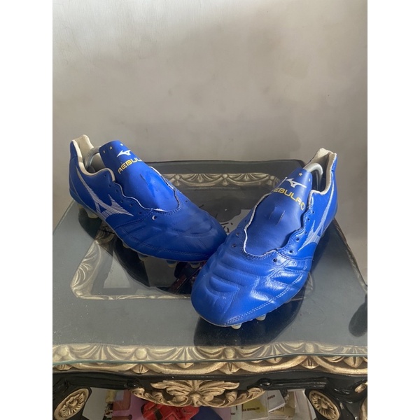 sepatu bola mizuno rebula bekas uk 43