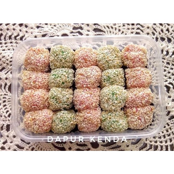 

Mochi Kacang Balur Wijen Isi 20 / Kue Mochi Kacang Wijen / Moci Wijen Sukabumi / Mochi Sukabumi