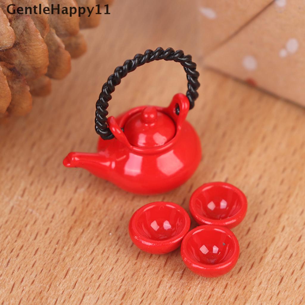 Gentlehappy 4pcs / Set Mainan Miniatur Teko + Cangkir + 3 Cangkir Teh Bahan Metal Untuk Aksesoris Rumah Boneka 1: 12