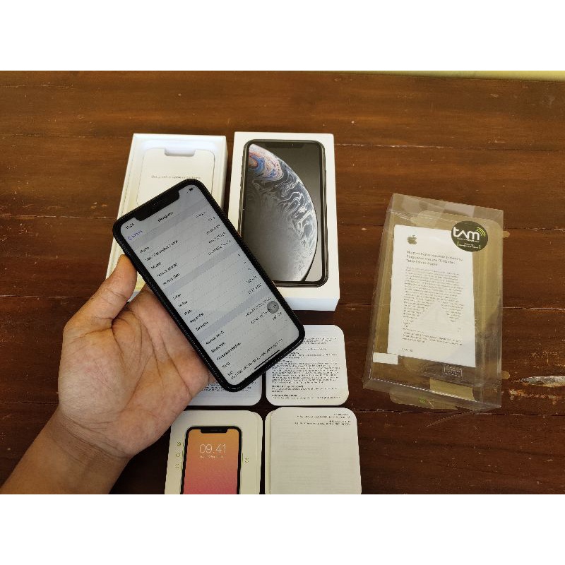 iPhone xr 64gb  iBox fullset like new MURAH