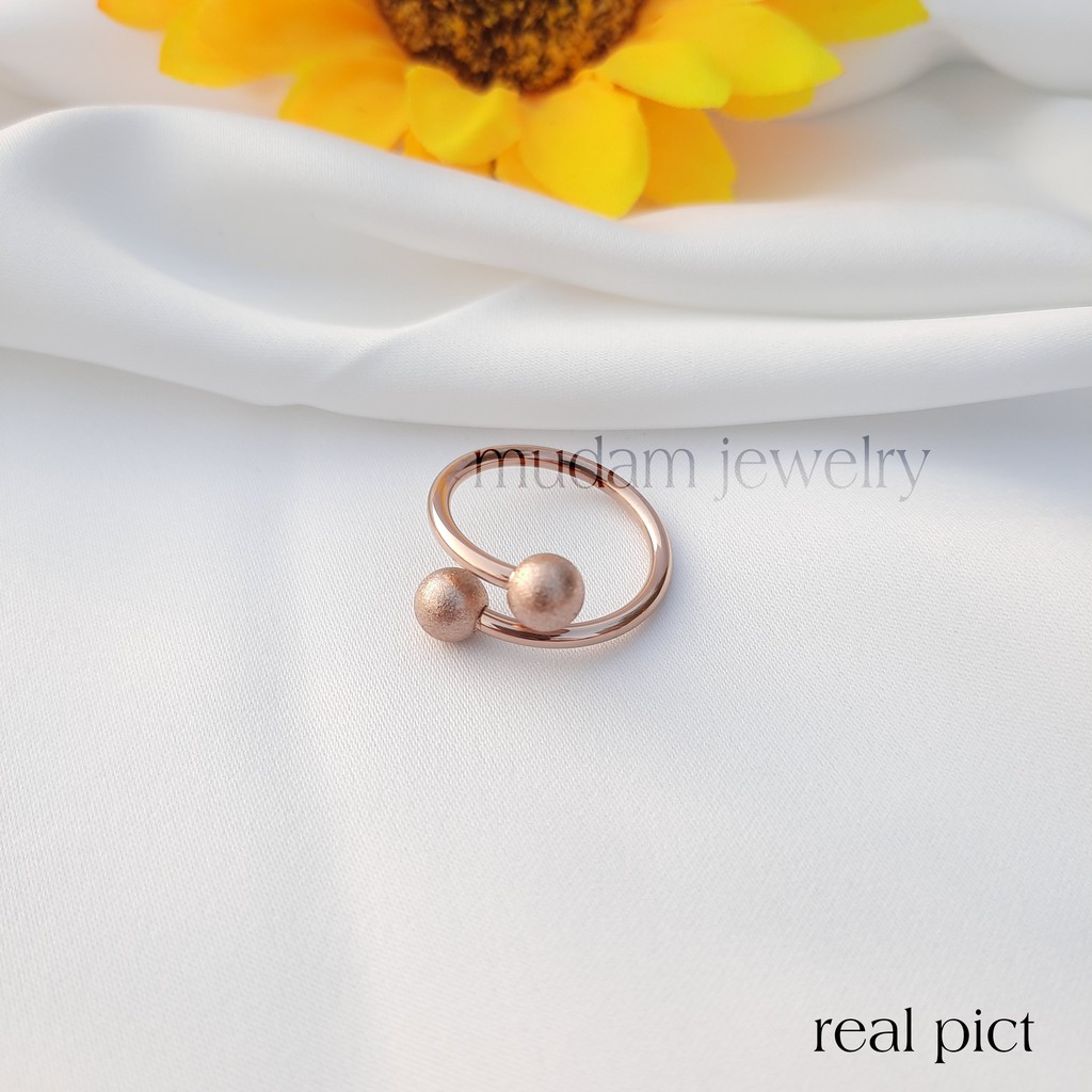 Cincin Titanium Two Balls Simple dan Elegan Warna Rosegold