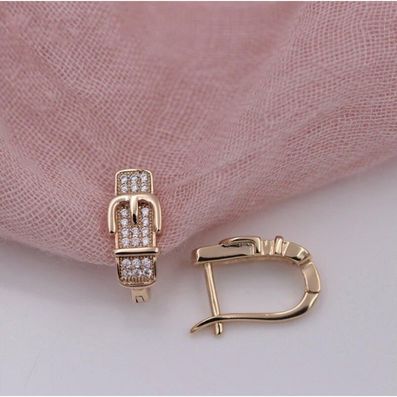 Anting Bentuk Bulat Bahan Stainless Steel Warna Rose Gold Gaya Rock Street Untuk Wanita