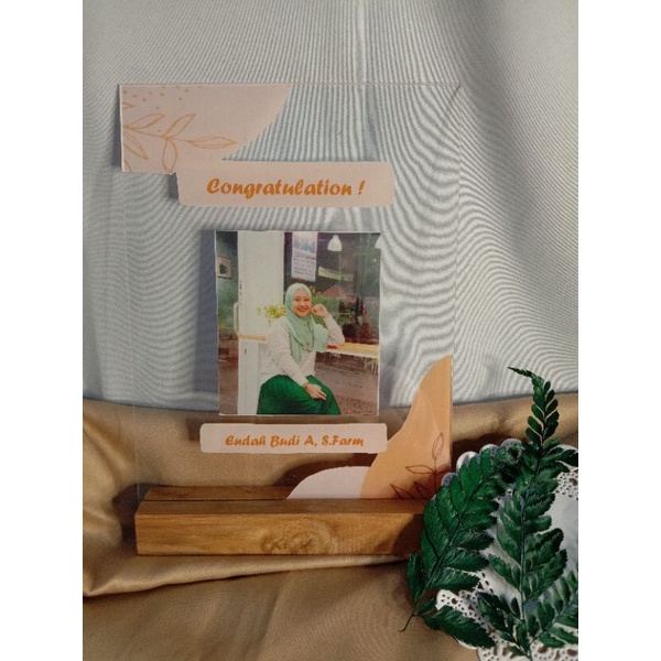 ACRYLIC CUSTOM STYLE / gift wisuda unik