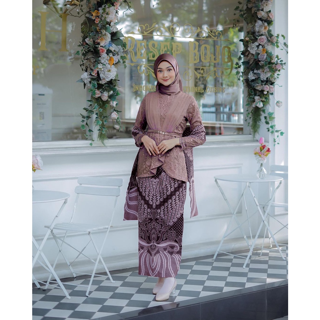NAYAKA BATIK - Set Batik Kondangan Tiffany Tile Kombi Tutu Jaring - Kebaya Wisuda Remaja Terbaru