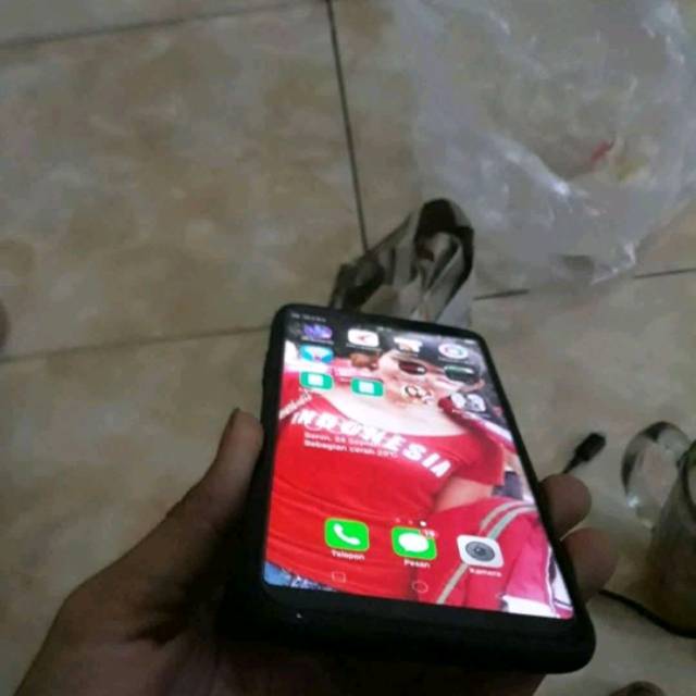 Oppo f5 4/32 2018 ..