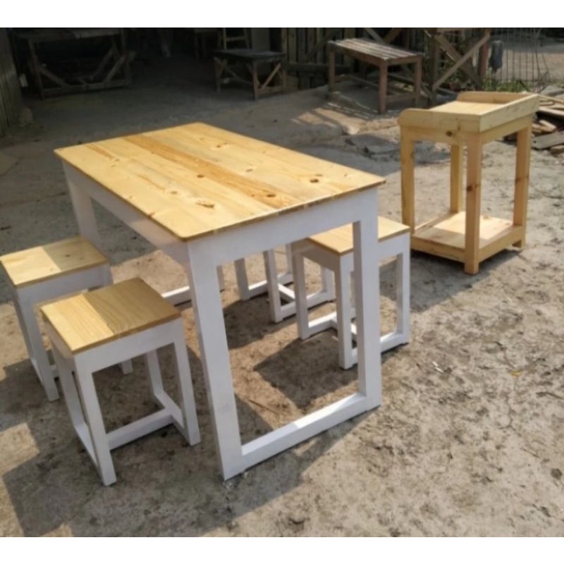 Meja makan 1set (4kursi)