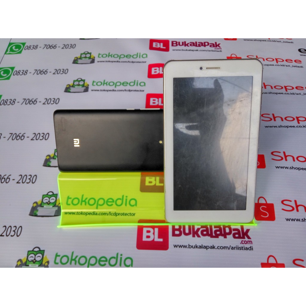 pajangan rak hp Handphone tempat hp Handphone akrilik acrylic 2 tingkat