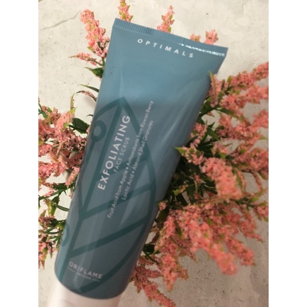 exfoliating face scrub