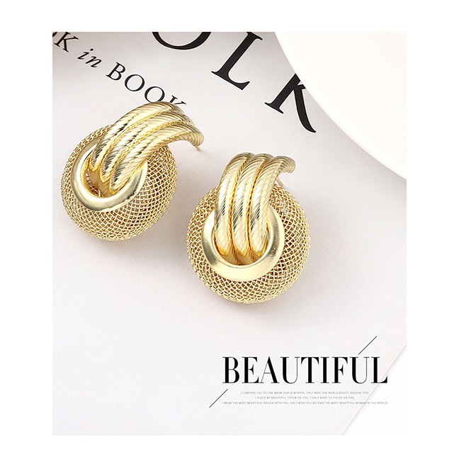 LRC Anting Tusuk Fashion K Grid Textured Earrings Y61832