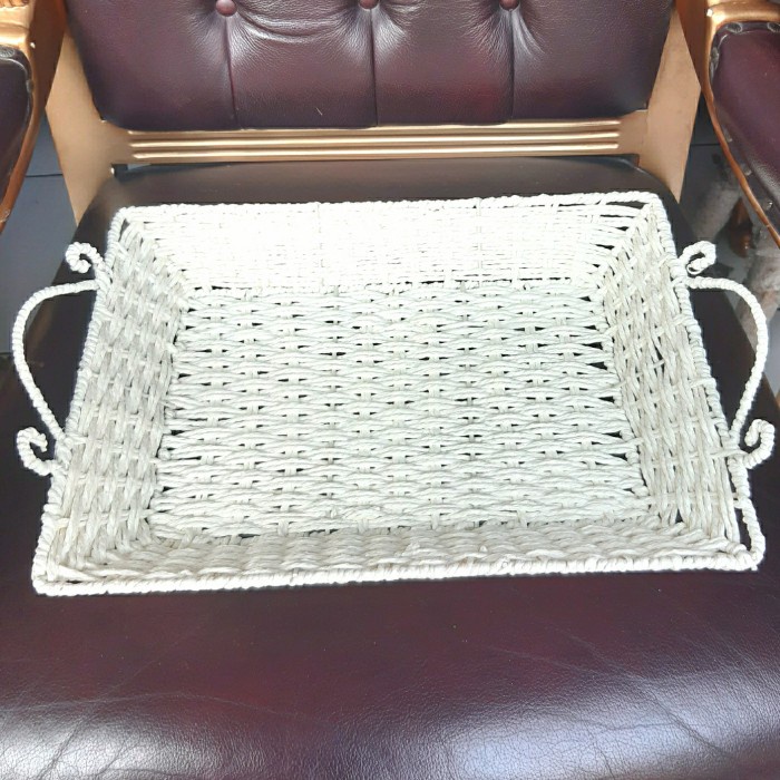 Homedecorbandung_Megaputeri | Barang Antik  | Baki / Nampan Persegi Anyaman Antik (Krem)| Bisa Bayar