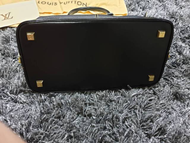 100%ORIGINAL Tas LV Louis Vuitton original Black