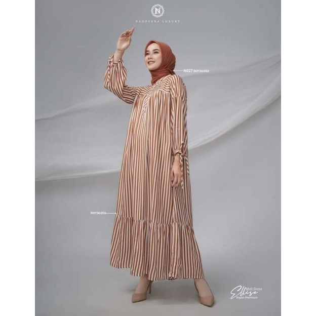 MIDI DRESS KEKINIAN SIMPEL BAHAN JATUH TERBARU DARI ELLISA MIDI DRESS NEW BY NADHEERA 200% ORI