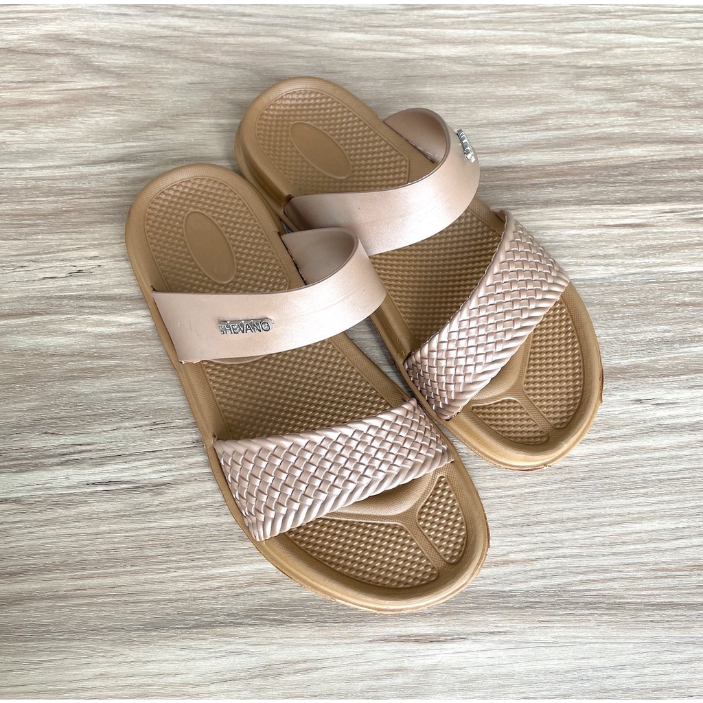SANDAL SELOP WANITA SHEVANO SN 194 B