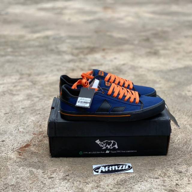 MACBETH JAMES BURN ORANGE