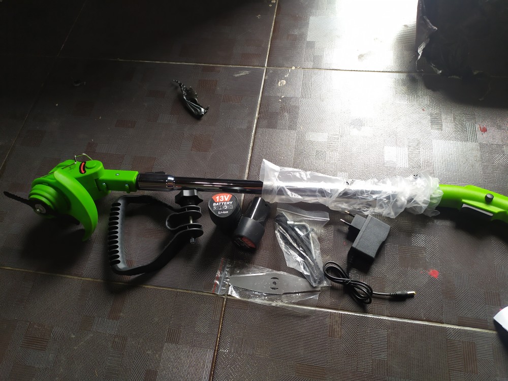 Mesin Potong Rumput Padi Uchiha Uciha Brush Cutter Cordless Baterai Tanpa Kabel