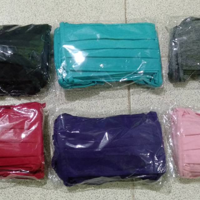 Masker mulut polos. Masker penutup mulut dari kain