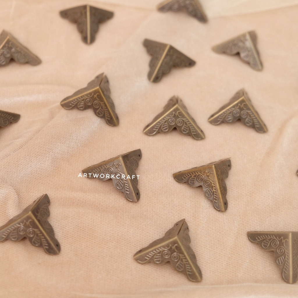 [SIKU ORNAMEN ] Siku besi ornament / siku sudut pojok / corner ukir/ siku besi hiasan dekorasi Box K