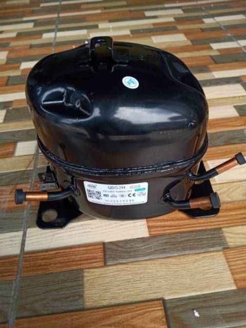 Kompresor kulkas 2pintu 1/6  AG130DZ1-QD52H ORIGINAL SHARP UNTUK SEMUA MEREK KULKAS FREEZZER SHOWCAS