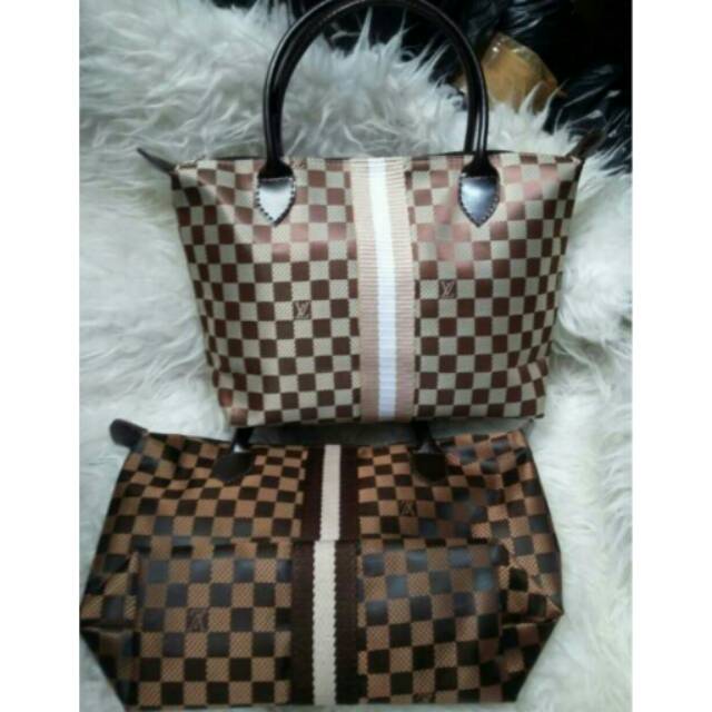 Tas tenteng LV kotak list