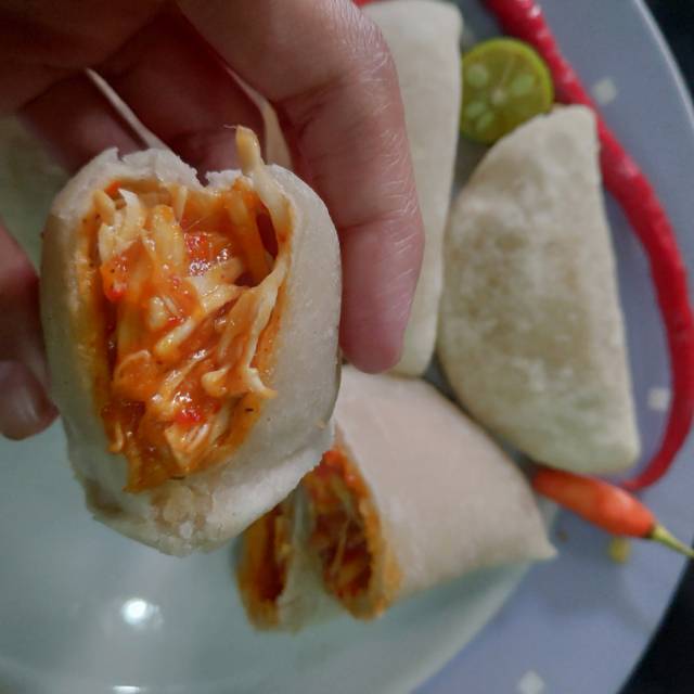 

Cireng isi ayam pedas