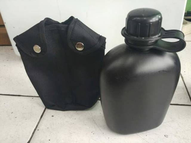 BOTOL MINUM TNI/VEPLES TNI HIJAU &amp; HITAM