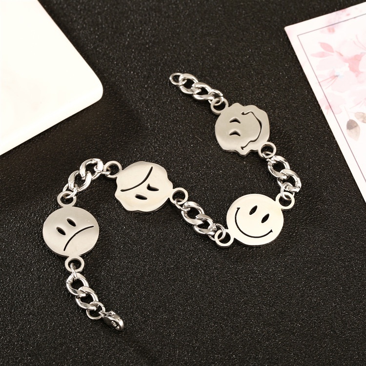 Tiktok kalung sederhana stainless steel Smiley kalung pria dan wanita jalan yang sama hip-hop titani