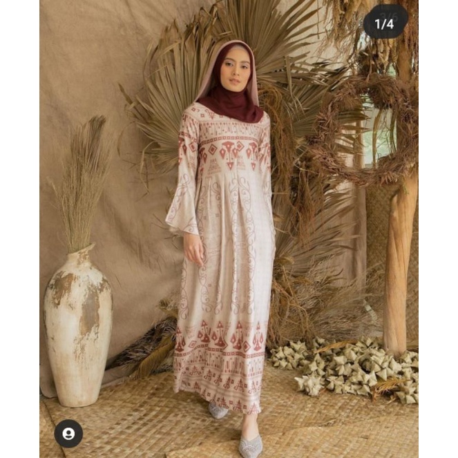 Preloved KAMBERA DRESS wearing klamby