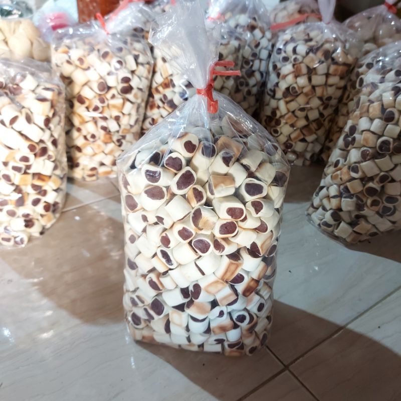 

Piscoklegit_ [1 Kg] Kue Pino / Nopia Potong