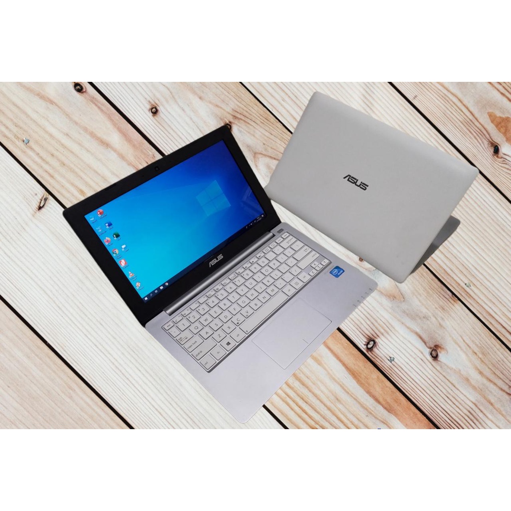 PROMO...! NOTEBOOK LAPTOP SECOND ASUS  MEMORY 4 GB HDD 500 GB 12 INCH GENERASI BARU ZOOM WIFI WEBCAM WINDOWS 10 SIAP PAKAI BERGARANSI BONUS TAS DAN MOUSE 2JUTAAN