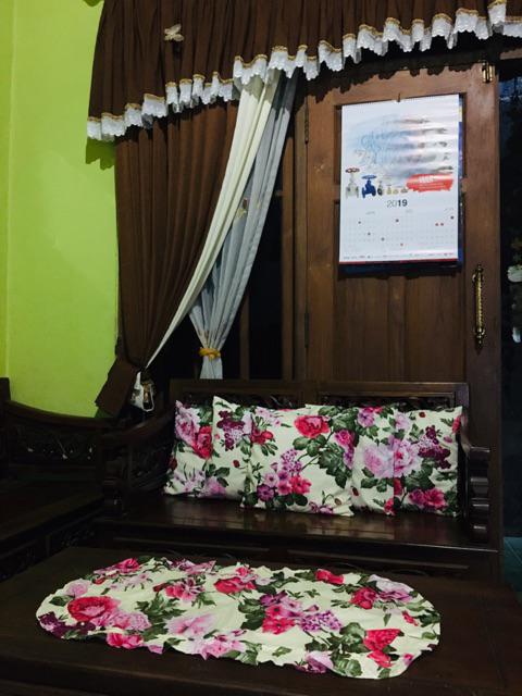 Grosir Sarung Bantal Sofa 40x40 Navy Carnation