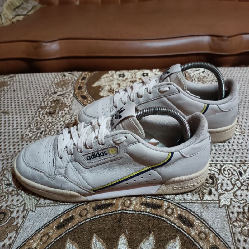 sepatu second import branded Adidas continental rascal grey art cg7153. size 40 Made in Indonesia pr