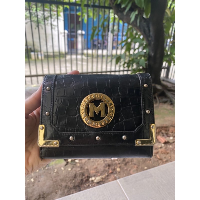 Preloved Dompet Metrocity