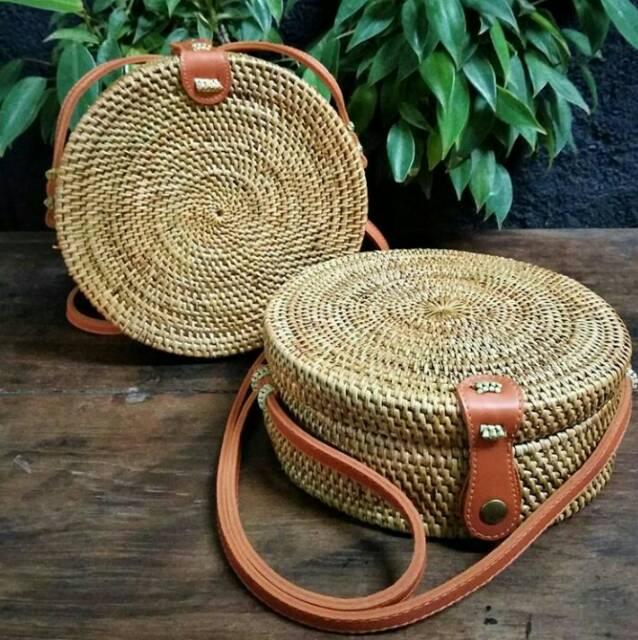 Tas Rotan Bulat Raisa diameter 20cm