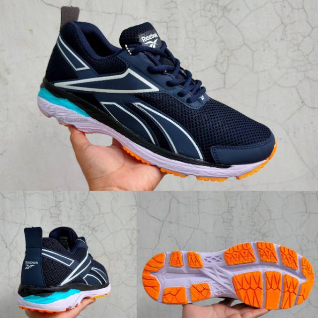  Sepatu  cowok rebook Reebok  running Sepatu sekolah reebok  