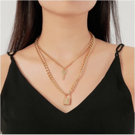 OVERFLOWS.ID Kalung Choker Kunci Gembok Kalung Multilayer Rantai Liontin Gembok Kunci Model Retro