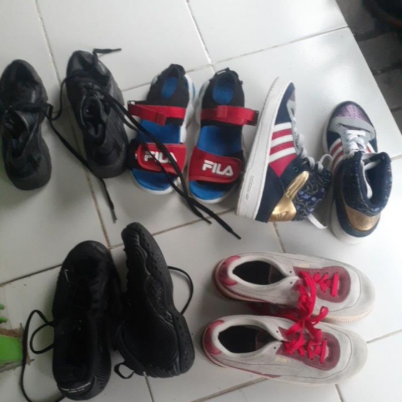 borongan sepatu second branded remaja