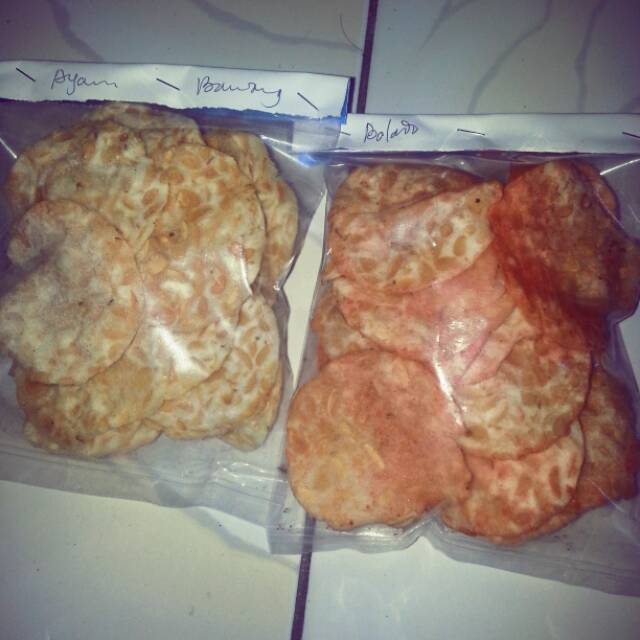 

Kripik /Ceriping tempe varian rasa Rp 3000