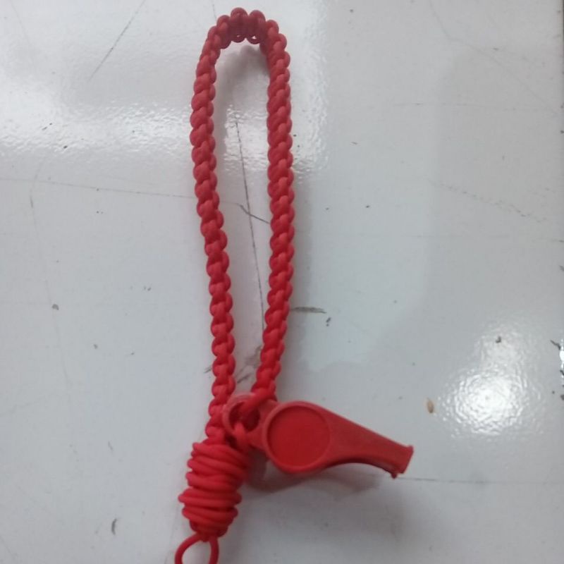 

tali merah+priwit merah dan hijau/SD.SMP