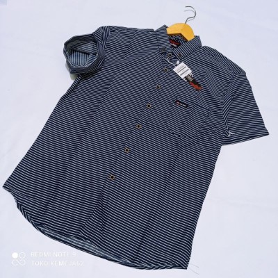 Kemeja Pria Lengan Pendek Motif Terbaru