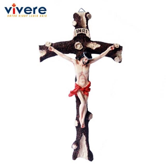 Salib Yesus Motif Pinus