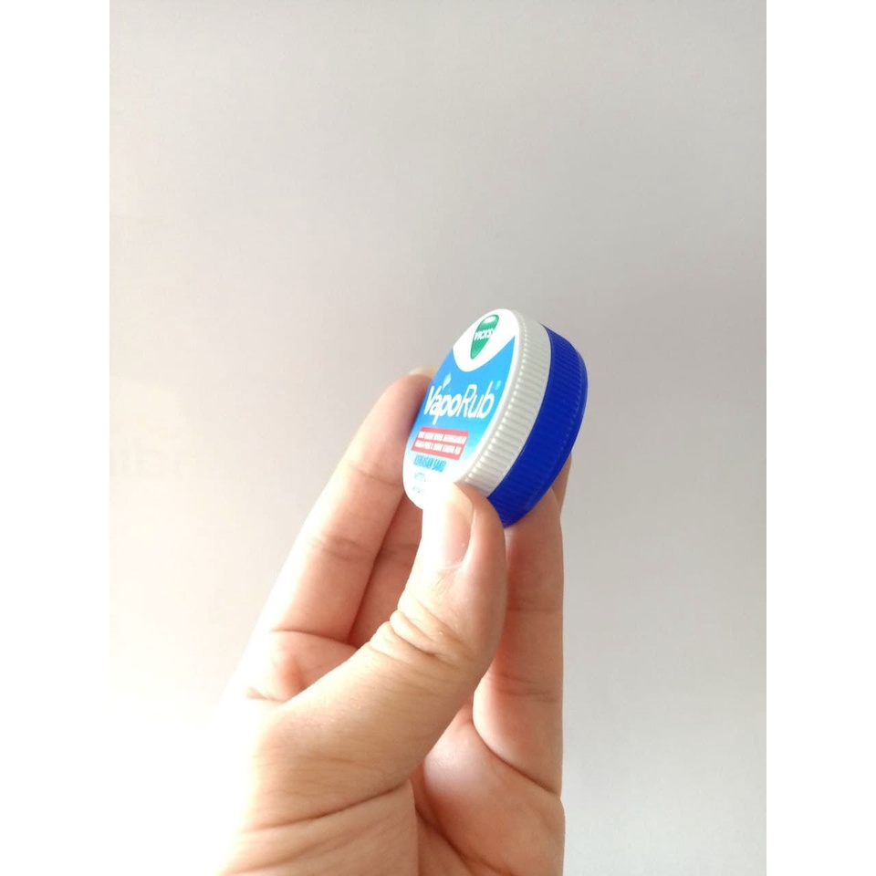 Vicks Vaporub 10g - Balsem Obat Gosok Pilek Batuk Hidung Tersumbat Flu-4